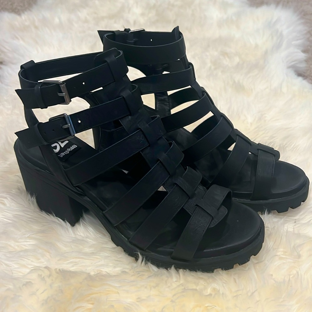 Dirty Laundry chunky heel wedges